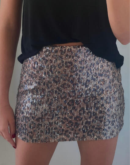 SAIA ONÇA PAETÊ (P) R$100